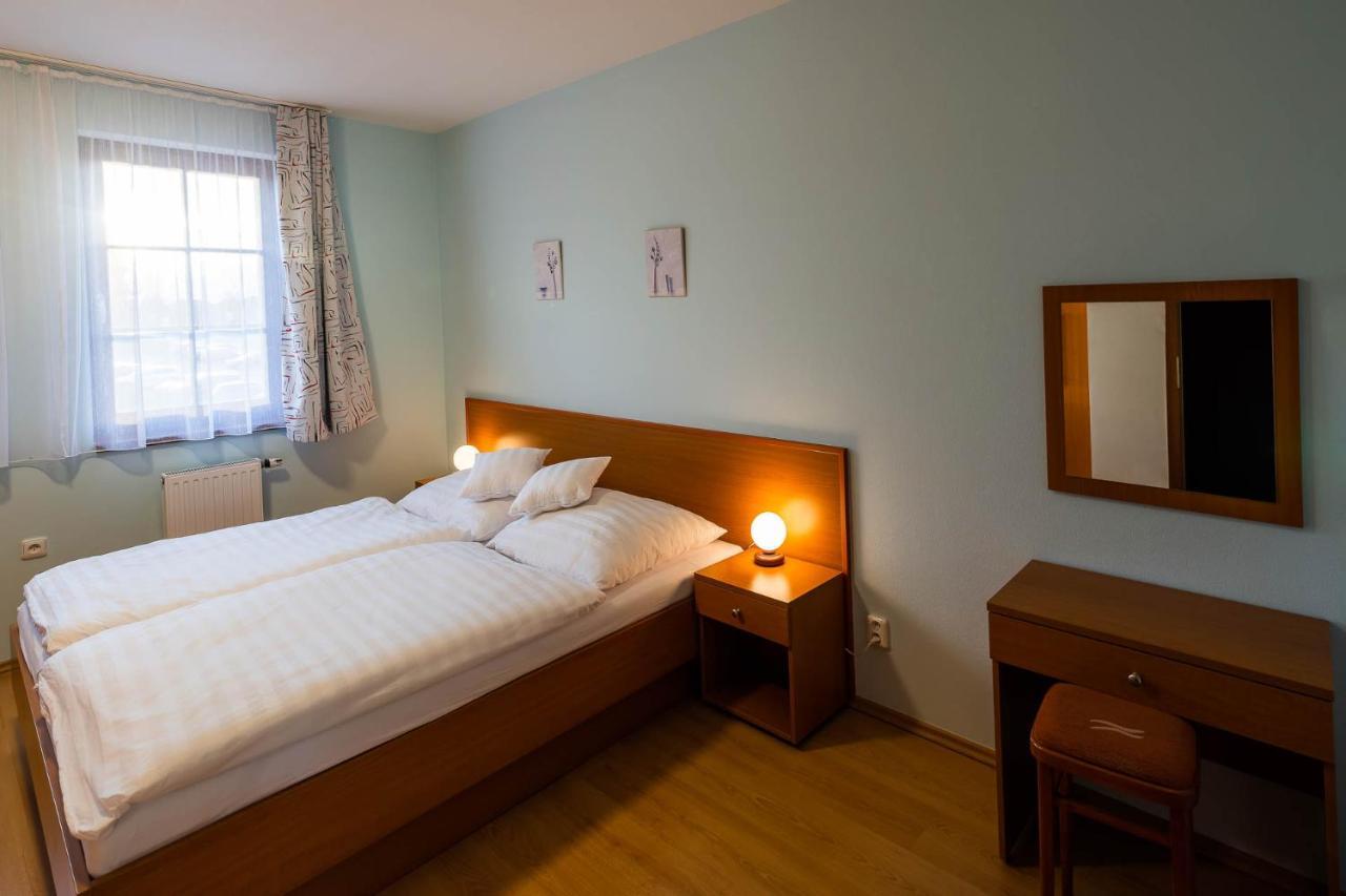 Apartman Eliska Trebon Exterior photo